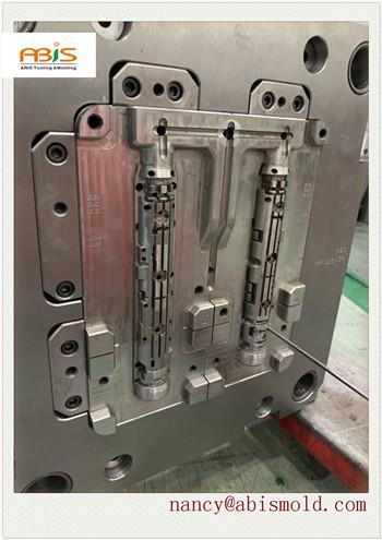 injection mold process.jpg